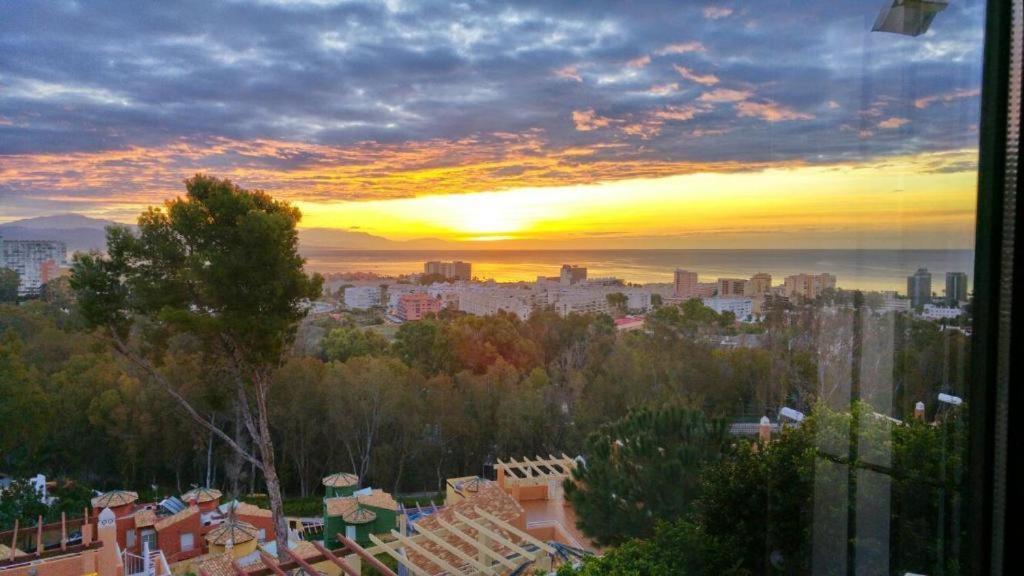 Pinar Suites Habitaciones Torremolinos Esterno foto